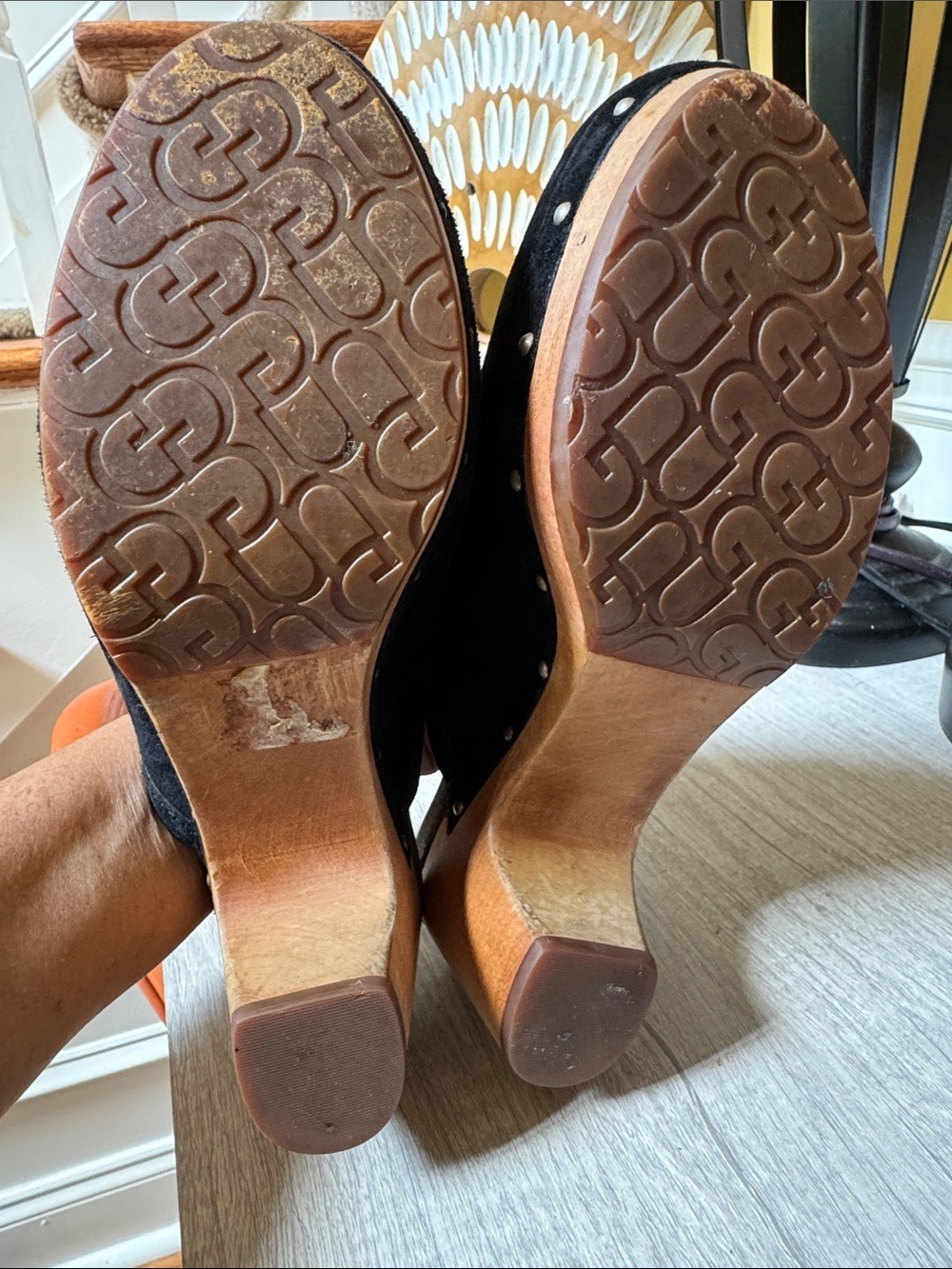 UGG Abbie Clogs size 7 - Picture 10 of 10